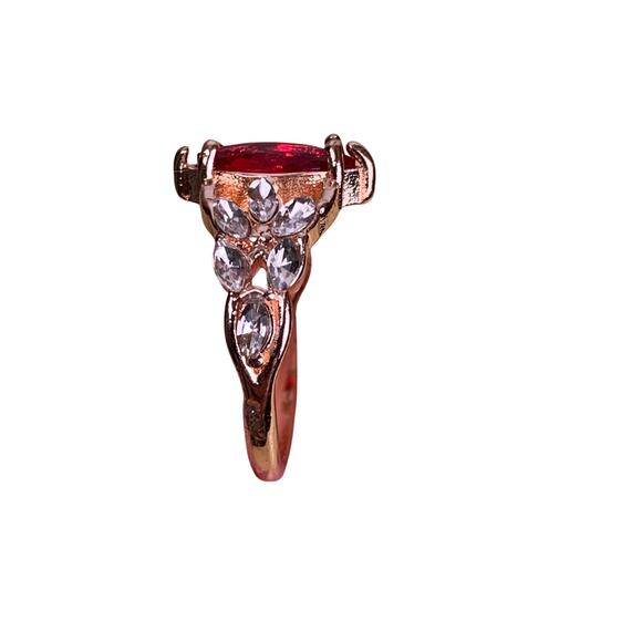 Marquise-Cut Red Glass Gemstone Open Filigree Vintage Floral Ring – Size 10 - Picture 4 of 8